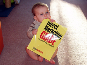 Zufriedene Babies lieben mein Buch und nagen an der Konkurrenz