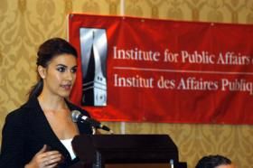 Nazanin Afshin-Jam; Initiatorin der Kampagne "Rettet Nazanin!"