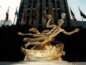 Paul Manships Prometheus (Skulptur vor dem Rockefeller Center, New York)