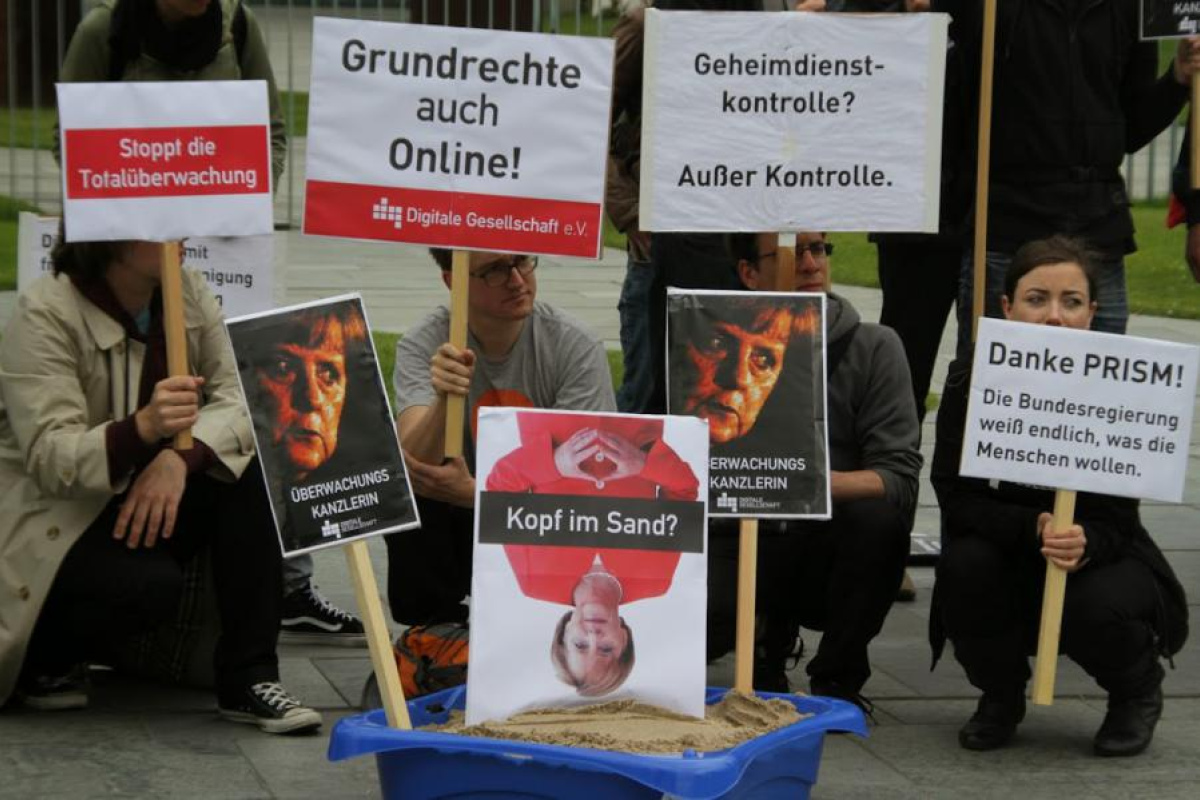Kundgebung vor dem Bundeskanzleramt