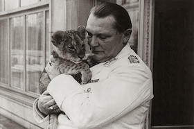 “Reichsjägermeister” Göring umgab sich gerne mit Raubkatzen