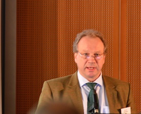 Prof. Dr. Maximilian Stehr