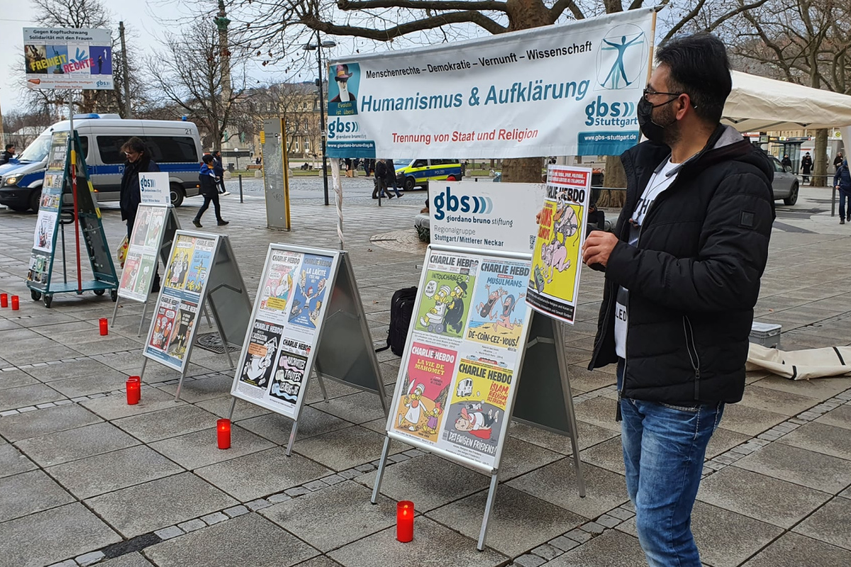 Demo der gbs-Regionalgruppe Stuttgart/Mittlerer Neckar auf dem Stuttgarter Schlossplatz