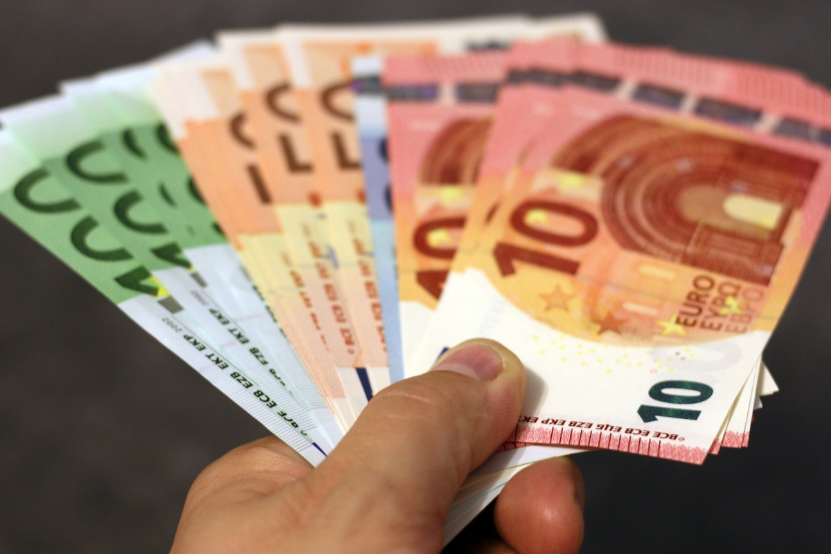 Noch immer verschenkt der Staat Millionen an die Kirchen