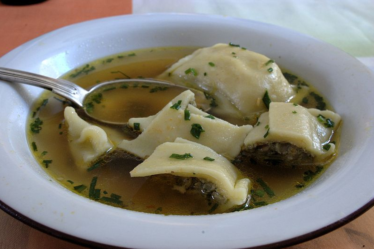 Schwäbische Maultaschensuppe