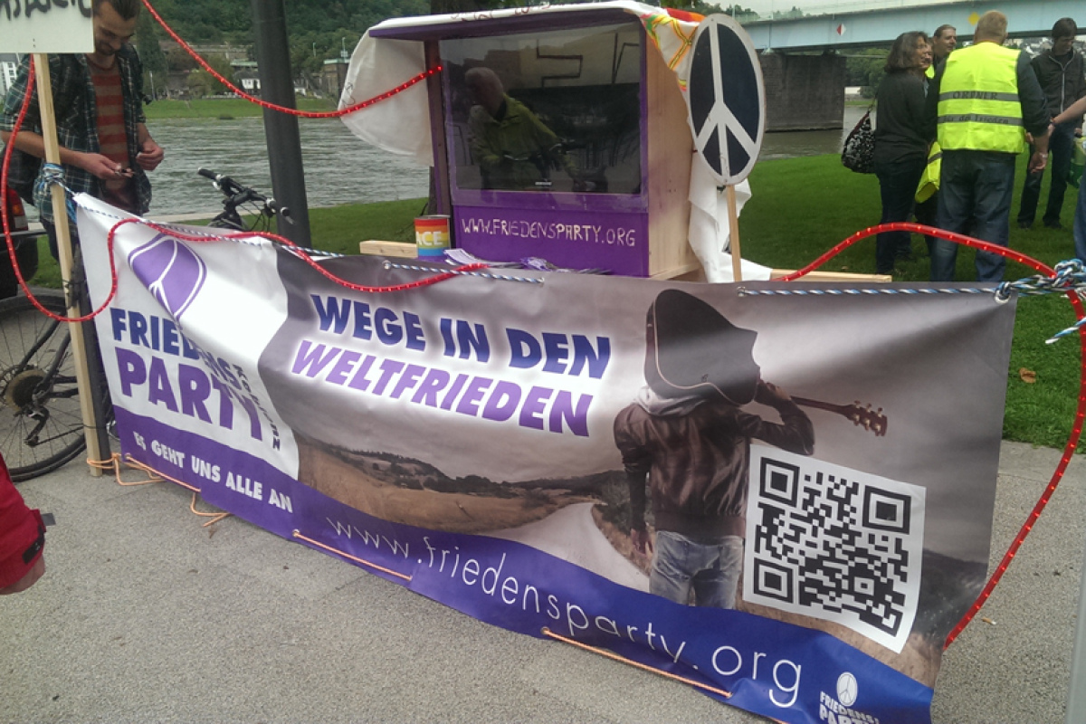 Banner der Friedensparty
