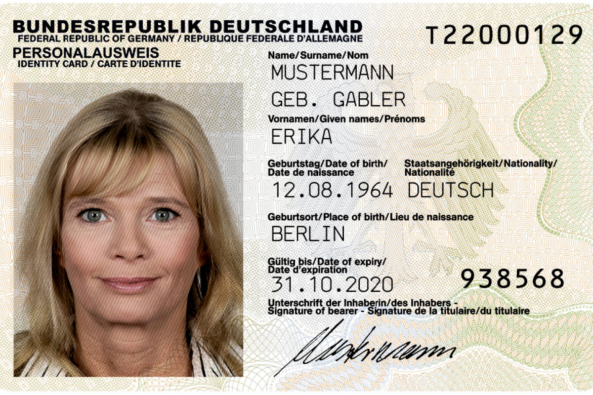 Muster des deutschen Personalausweises, Vorderseite