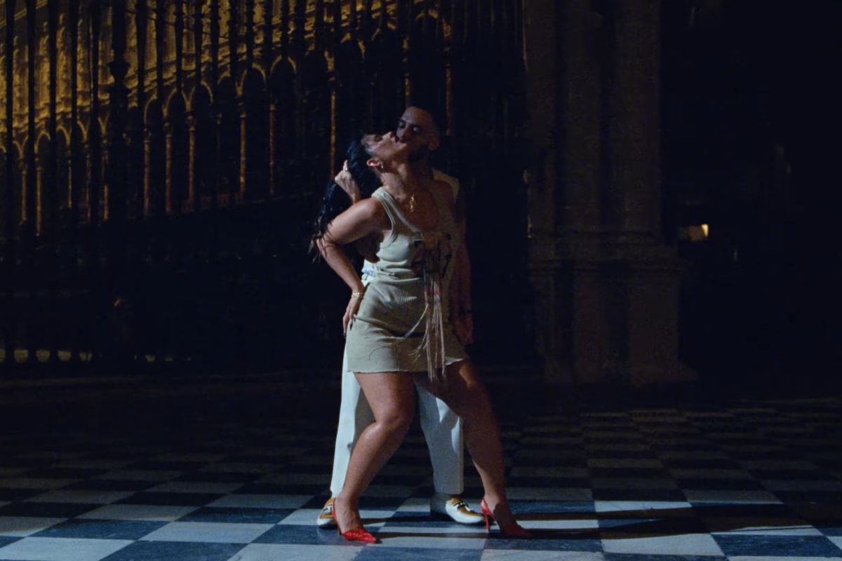 Screeshot aus dem Musikvideo zu "Ateo"