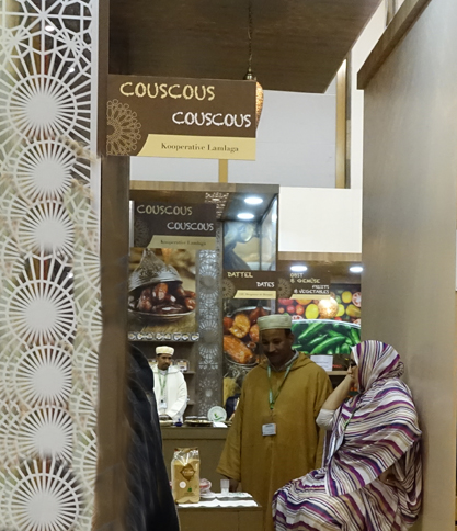 Die Cooperative Lamlaga aus Dakhla (Westsahara) bietet Couscous an