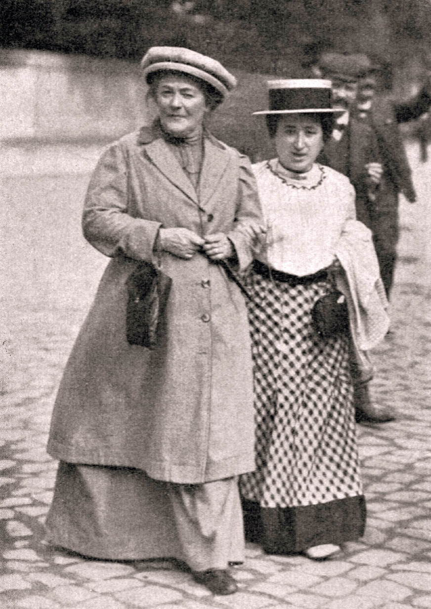 Rosa Luxemburg (rechts) mit Clara Zetkin, 1910, Foto: gemeinfrei