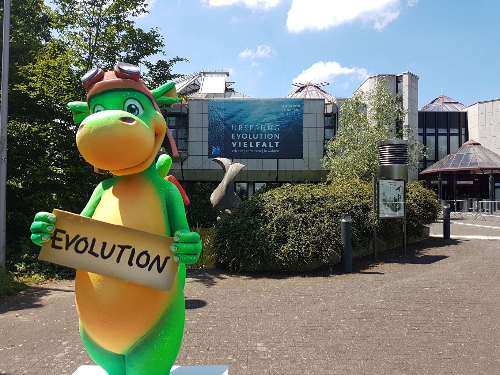 Eröffnung des Evolutiuonswegs in Düsseldorf mit Ausstellung im Aquazoo-Löbecke-Museum