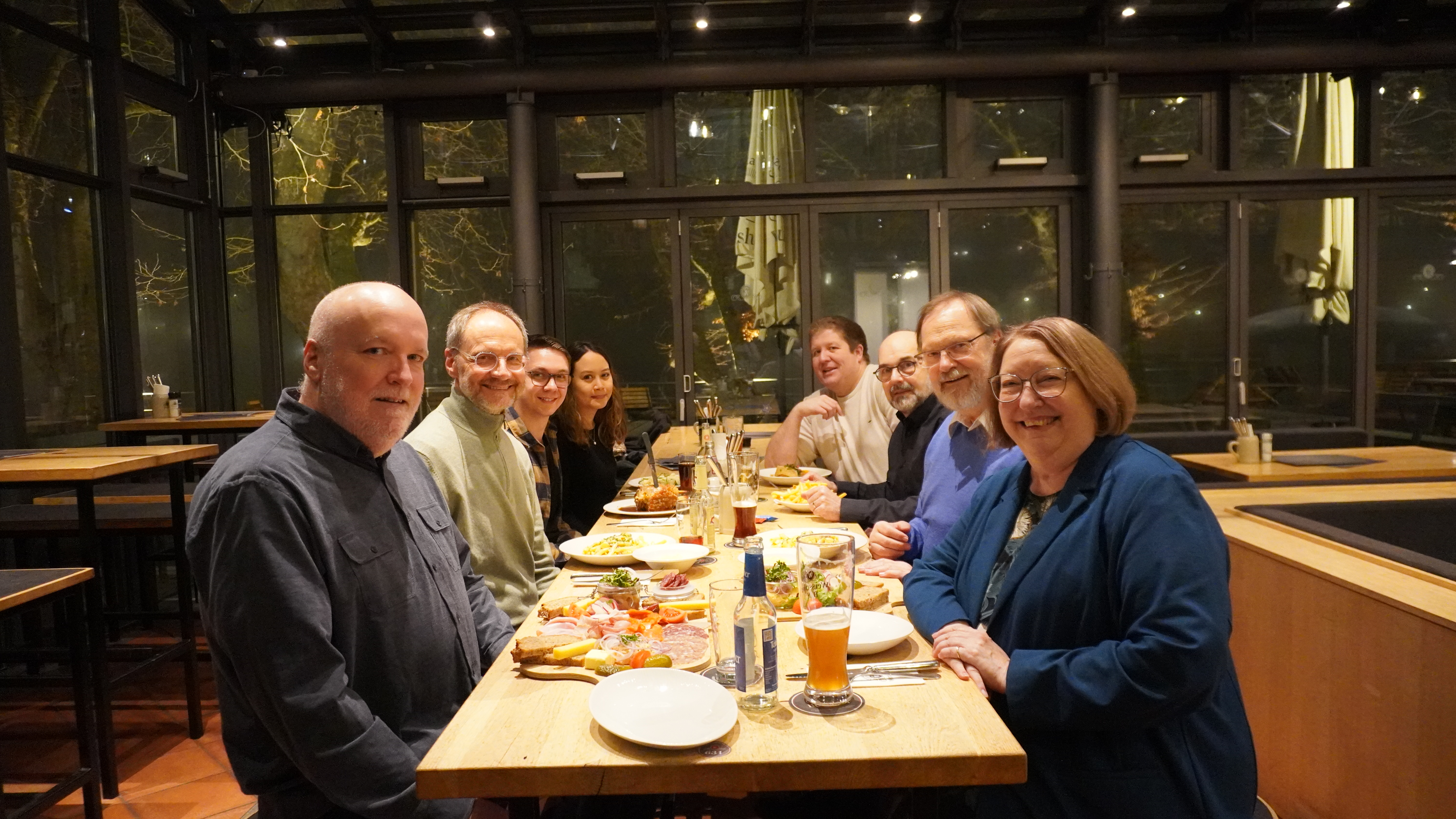 Gemeinsames Abendessen nach dem Vortrag