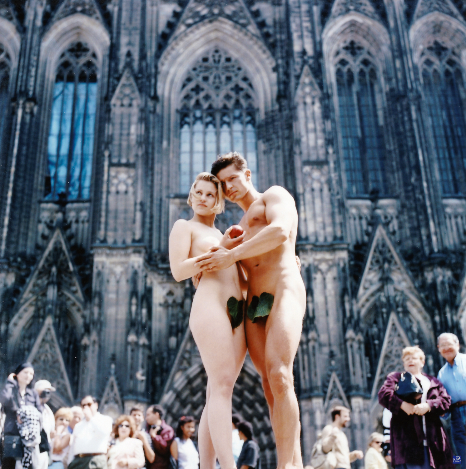 "Adam und Eva" vor dem Kölner Dom