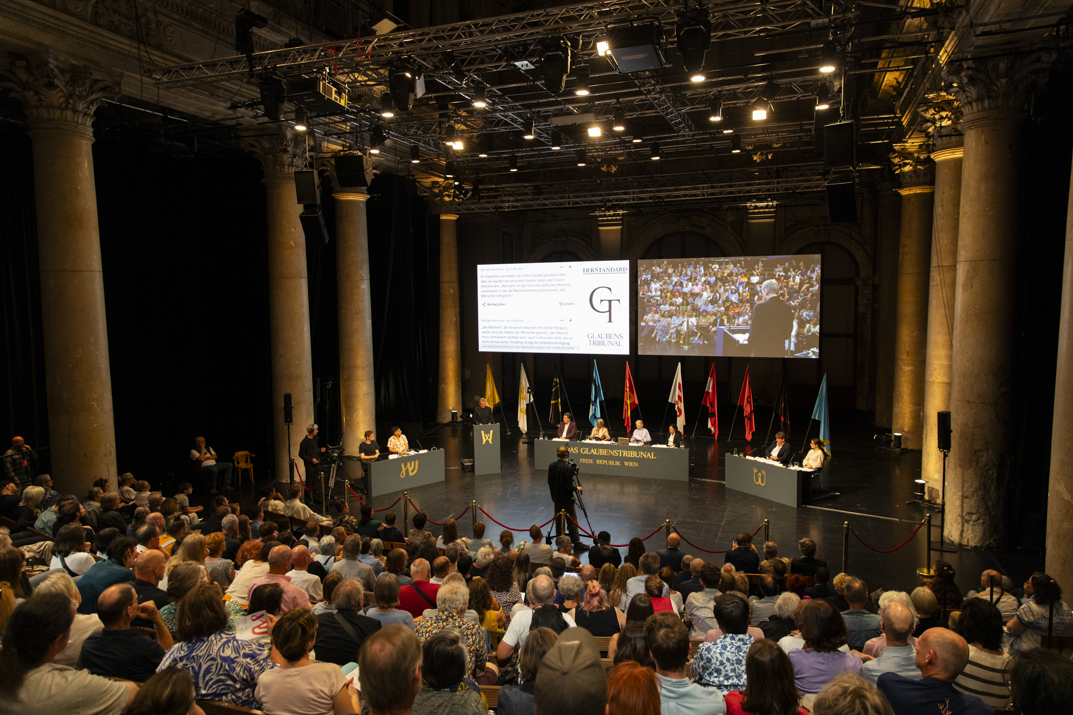 Blick in den Theater-Gerichtssaal