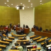 Plenarsaal. Foto: Wikimedia / CC-BY-SA