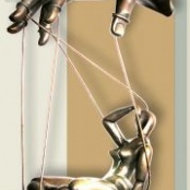 In den Händen des Marionettenspielers?