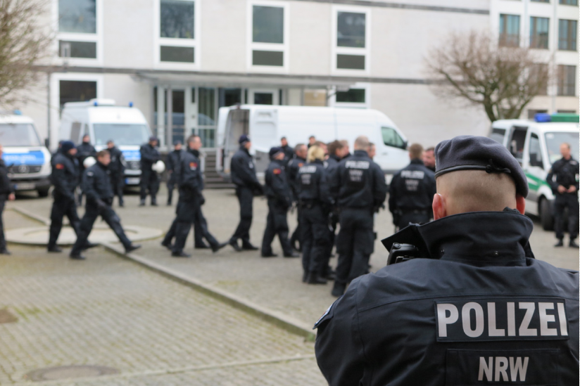 Polizei beim 1000 Kreuze Marsch Münster 2016