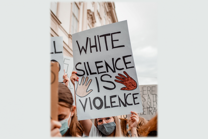 "Weißes Schweigen ist Gewalt"