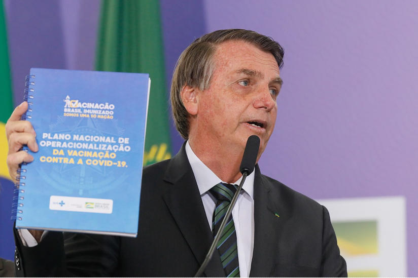 Jair Bolsonaro stellt den nationalen Impfplan vor