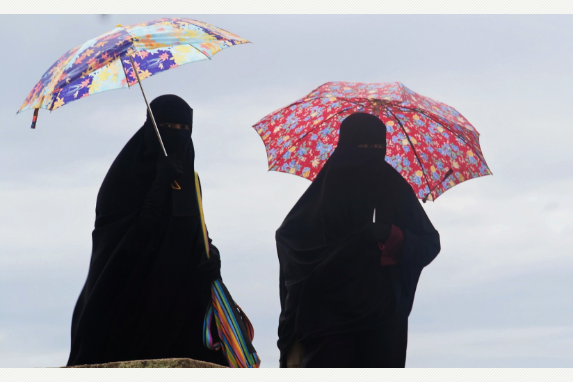 Frauen mit Niqab