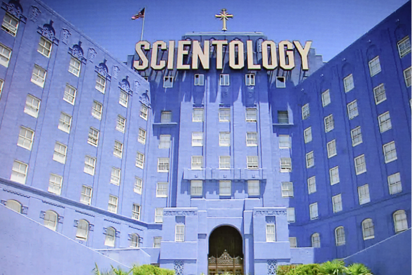 Hillary Clinton und die Scientology-Church. Eine diskrete Partnerschaft