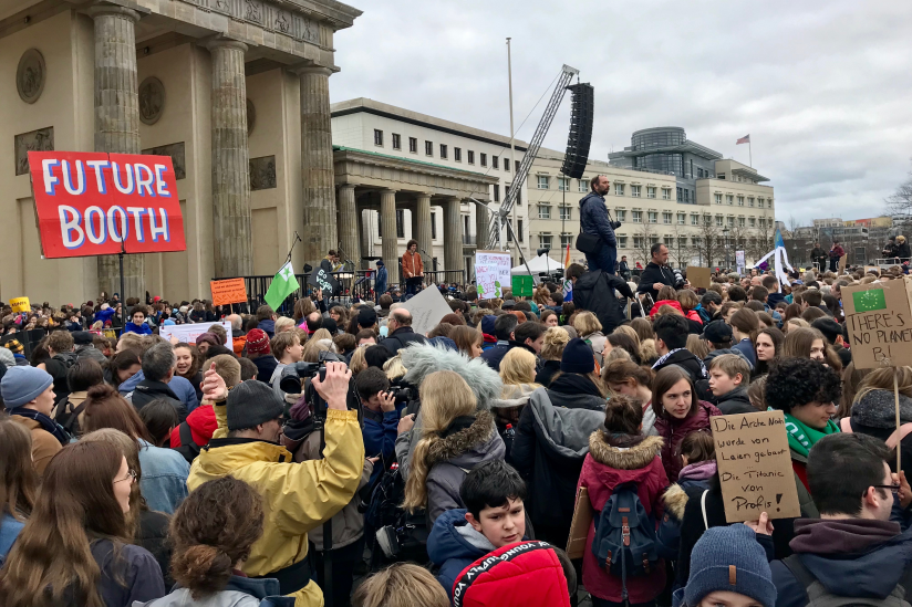 "Friday for Future"-Demonstration am Brandenburger Tor