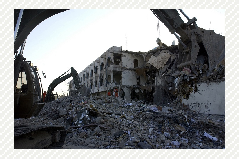 Das zerstörte Bagdader Canal Hotel nach dem Bombenanschlag auf die United Nations Assistance Mission for Iraq