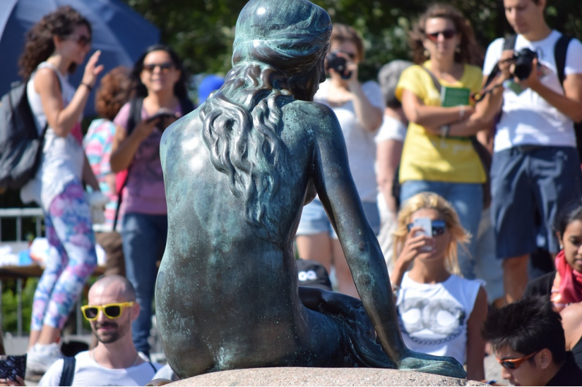 die "Kleine Meerjungfrau", das Wahrzeichen von Kopenhagen