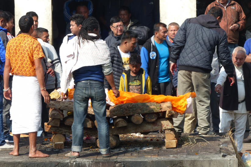 Öffentliche Totenverbrennung in Pashupatinath