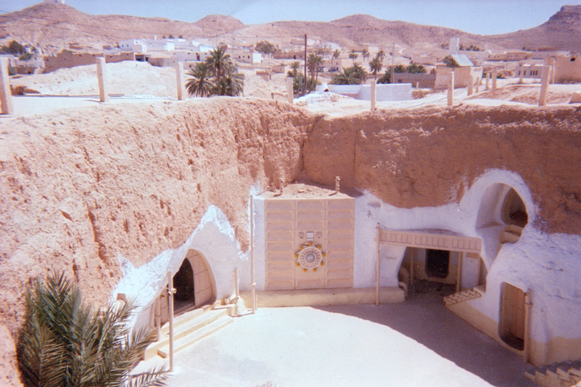 Die Wohnhöhlen von Matmata dienten als Kulisse für Lukes Zuhause.