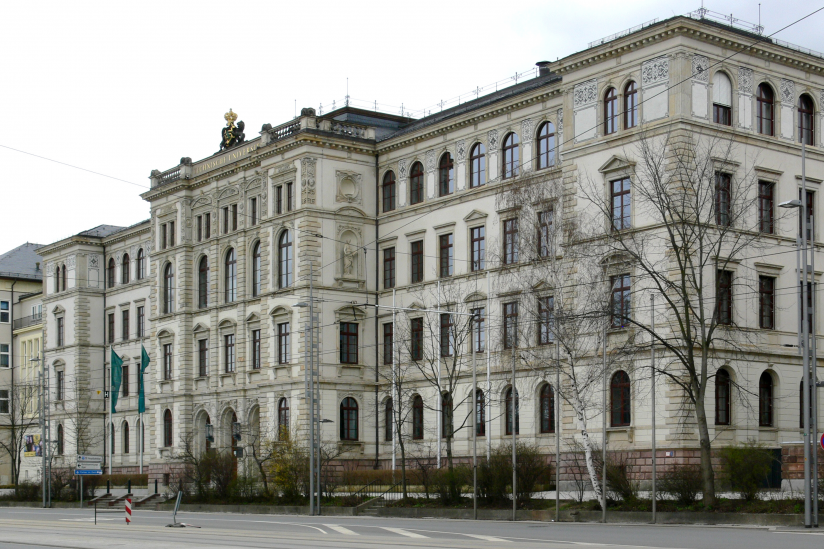 Hauptgebäude der TU Chemnitz