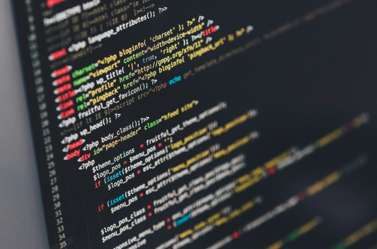 Computermonitor mit Code