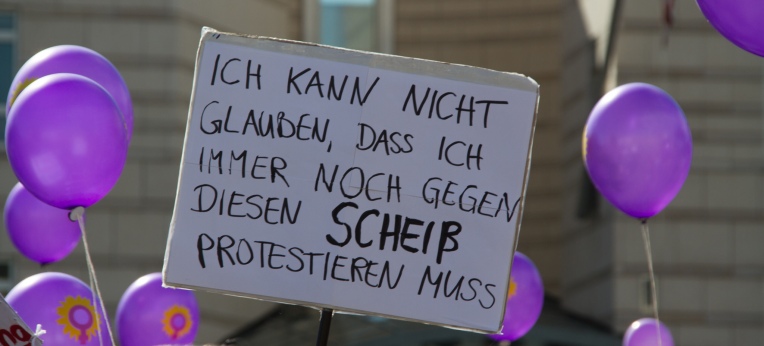 Bei einer Demo für das Recht auf sexuelle Selbstbestimmung