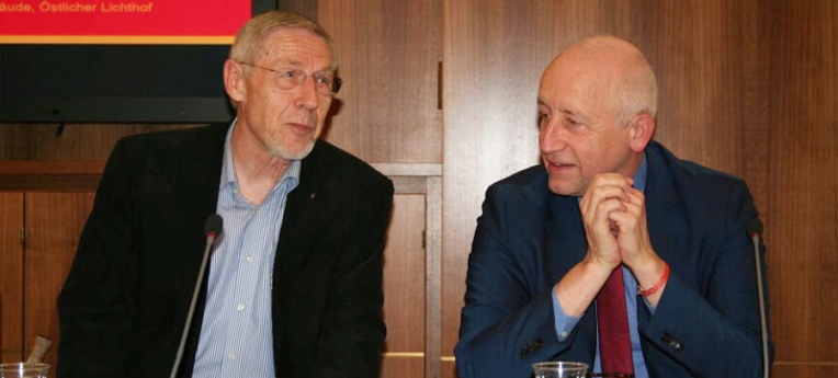 Erwin Kress, Vorstandssprecher des HVD Bund (links) und Dr. Wieland Schinnenburg, MdB / FDP 