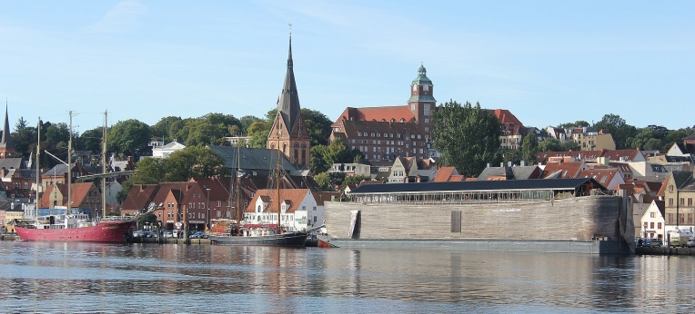 St. Marien, Ansicht vom Flensburger Hafen aus St. Marien, Ansicht vom Flensburger Hafen aus