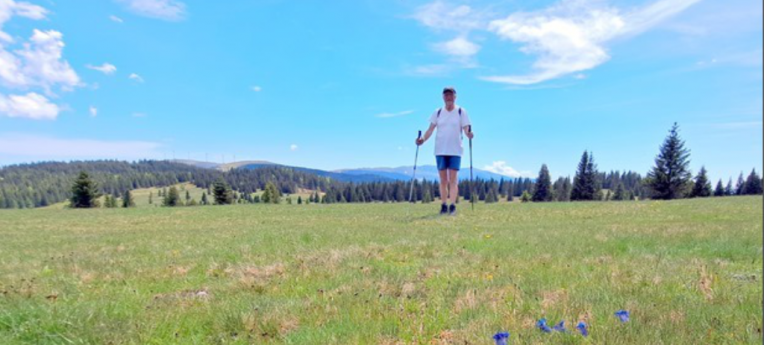Gerfried Pongratz beim Wandern in den Bergen Gerfried Pongratz beim Wandern in den Bergen