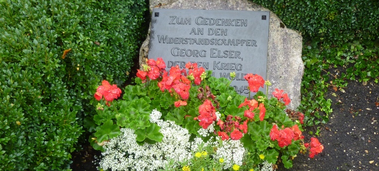 Symbolisches Grab von Georg Elser auf dem Königsbronner Friedhof in Itzelberg (2003 errichtet)