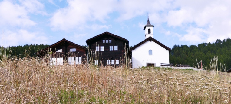 Kapelle in einem schweizer Bergdorf