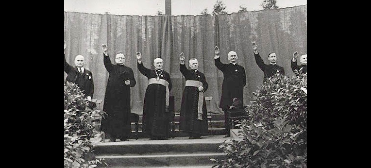 Die katholische Geistlichkeit begrüßt das Konkordat auf der Jugendversammlung in Berlin-Neuköln 1933