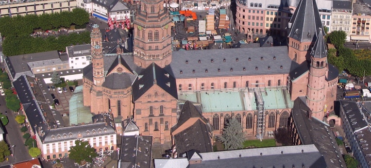 Im Mainzer Dom wurde die Wiedervereinigung gefeiert.