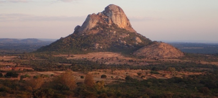 Am Mount Hora in Malawi wurde die älteste DNA-Probe der Studie gefunden. Sie stammt von einer Frau, die vor mehr als 8.000 Jahren lebte.