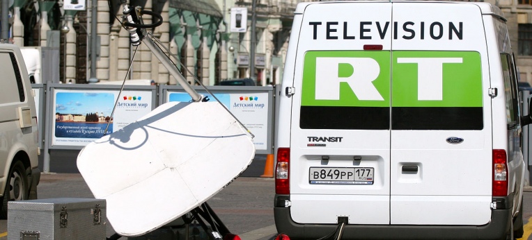 RT-Übertragungswagen in Moskau