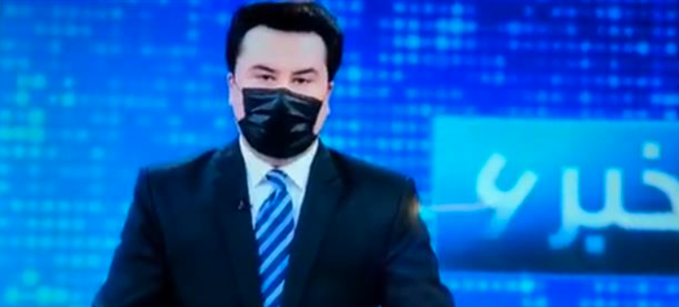 Afghanische Moderatoren trugen aus Solidarität Masken.