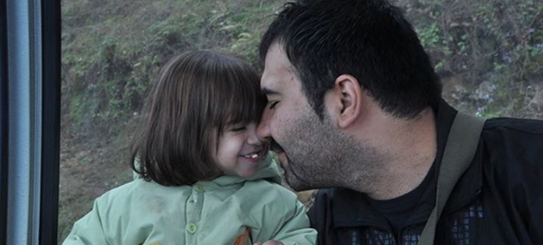Soheil Arabi mit seiner Tochter Rojan