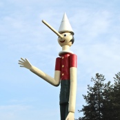 Statue im "Parco di Pinocchio", Pescia.