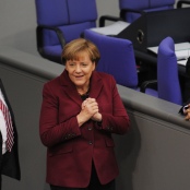 Bundeskanzlerin Merkel nach Abstimmung zum "Sterbehilfeverhinderungsgesetz"