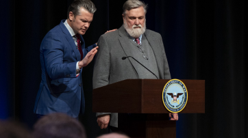 Pete Hegseth und Douglas Wilson