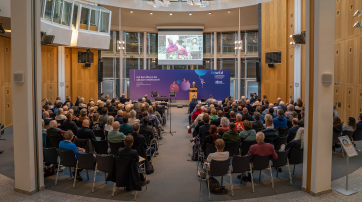 Blick durch den Veranstaltungssaal