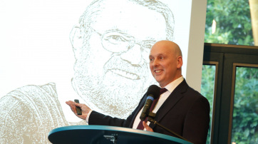 Professor Jörg Scheinfeld