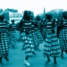 Frauen aus dem Sudan tanzen währen der Revolution.
